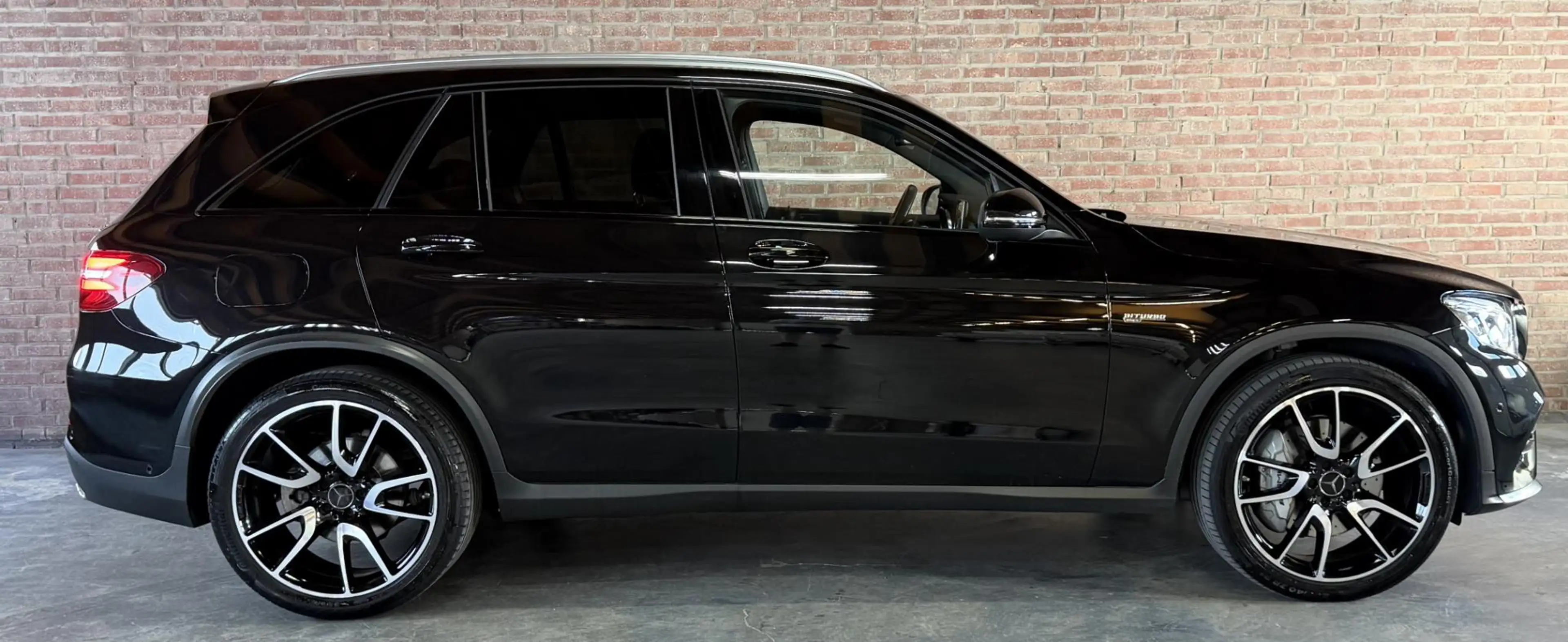 Mercedes-Benz GLC 43 AMG 4MATIC Verwacht binnenkort bij ons in de showroom — photo 6