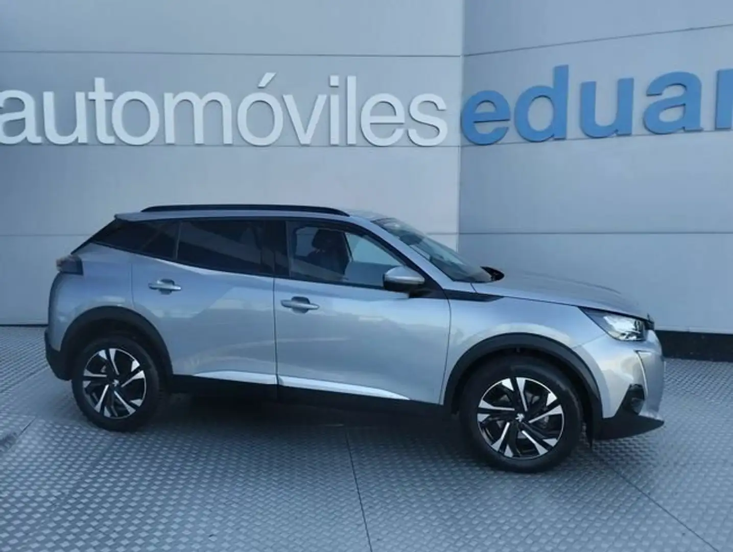 Peugeot 2008 1.5BlueHDi S&S Allure Pack 110 Grijs - 1