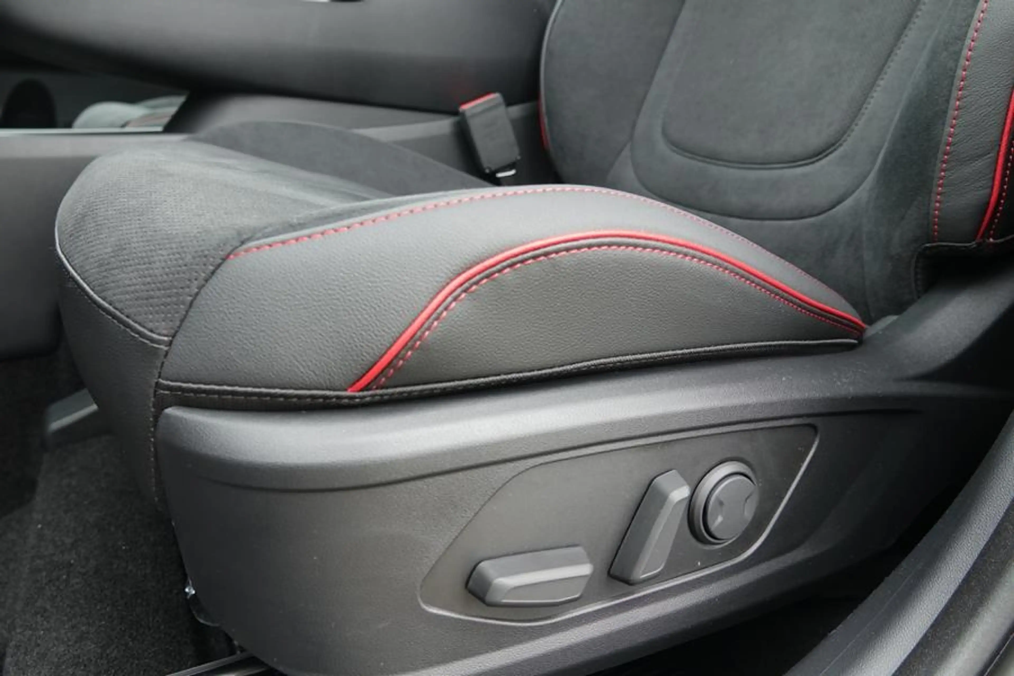 Hyundai TUCSON N-LINE X HYBRID 239PS VOLLAUSSTATTUNG AHK — photo 12