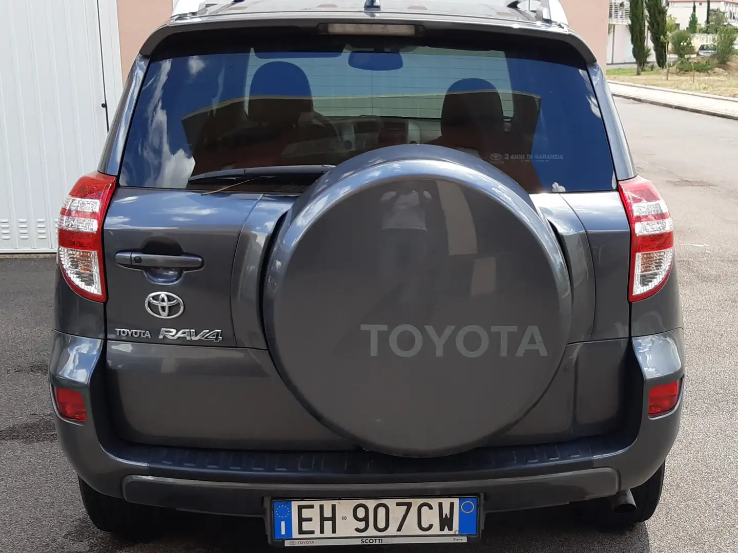 Toyota RAV 4 Rav4 III 2010 RAV4 2.2 d-4d Exclusive 150cv dpf Grigio - 2
