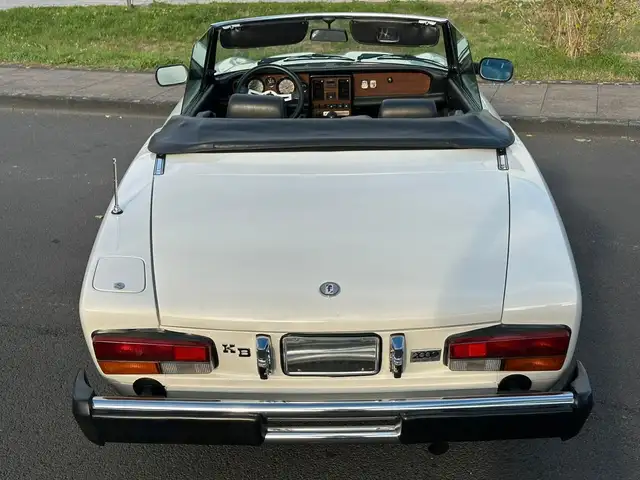 Fiat 124 Spider view 6