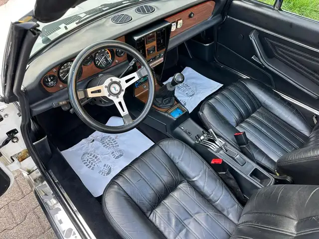 Fiat 124 Spider view 8