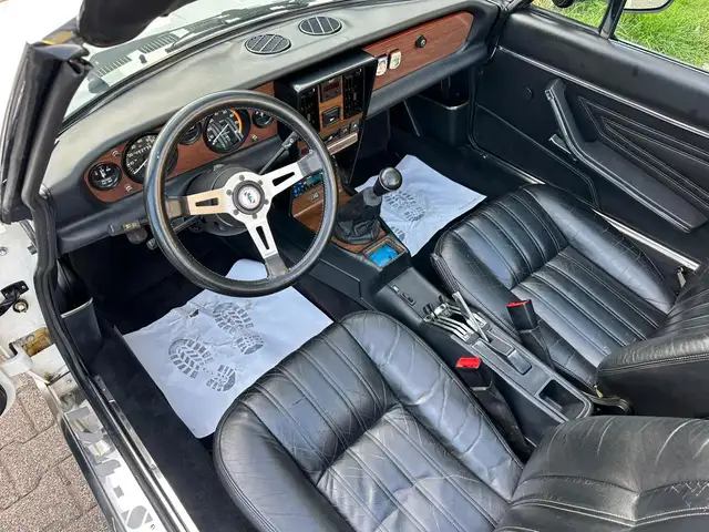 Fiat 124 Spider view 10