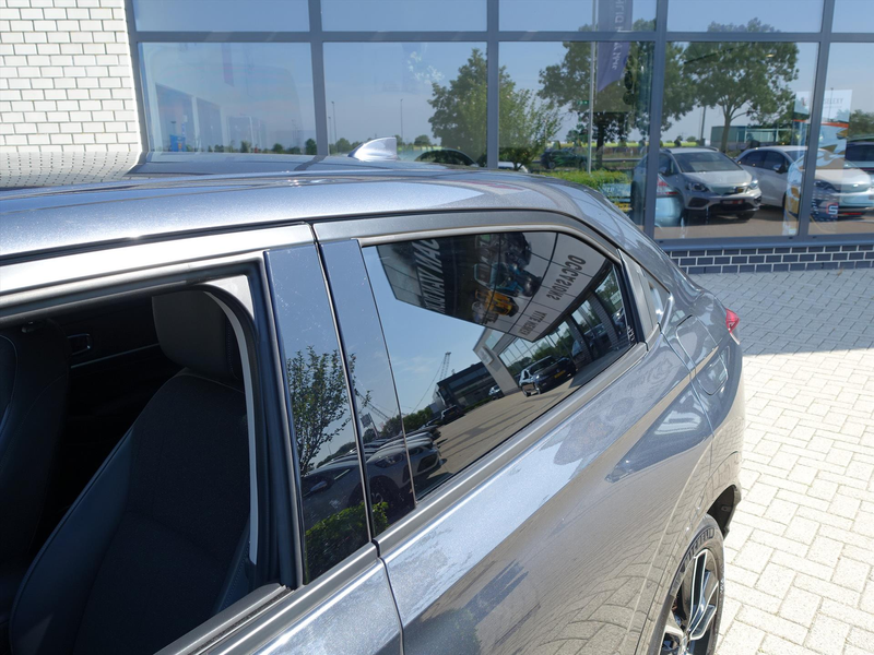 Honda HR-V 1.5 i-MMD 131pk CVT Advance Privacy Glas en Afneem — photo 10