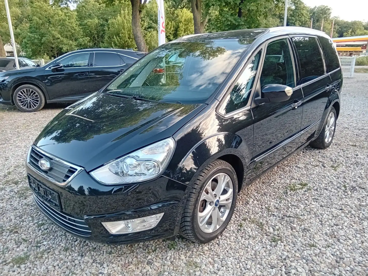 Ford Galaxy 2.0i Aut Titanium 7-Sitzer * INSP+TÜV neu * Top Schwarz - 1