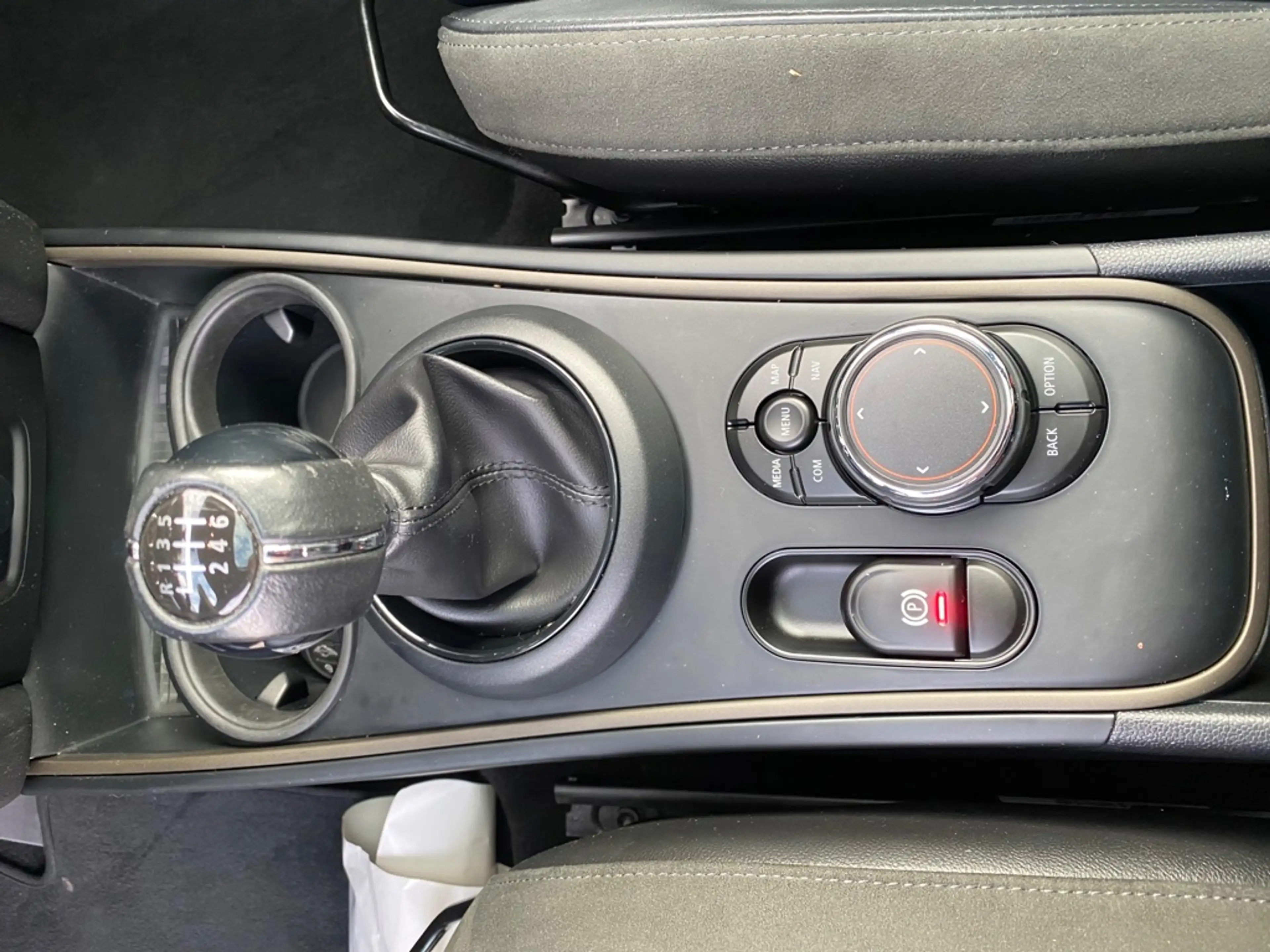 MINI Cooper Countryman 1.5 Chili — photo 14