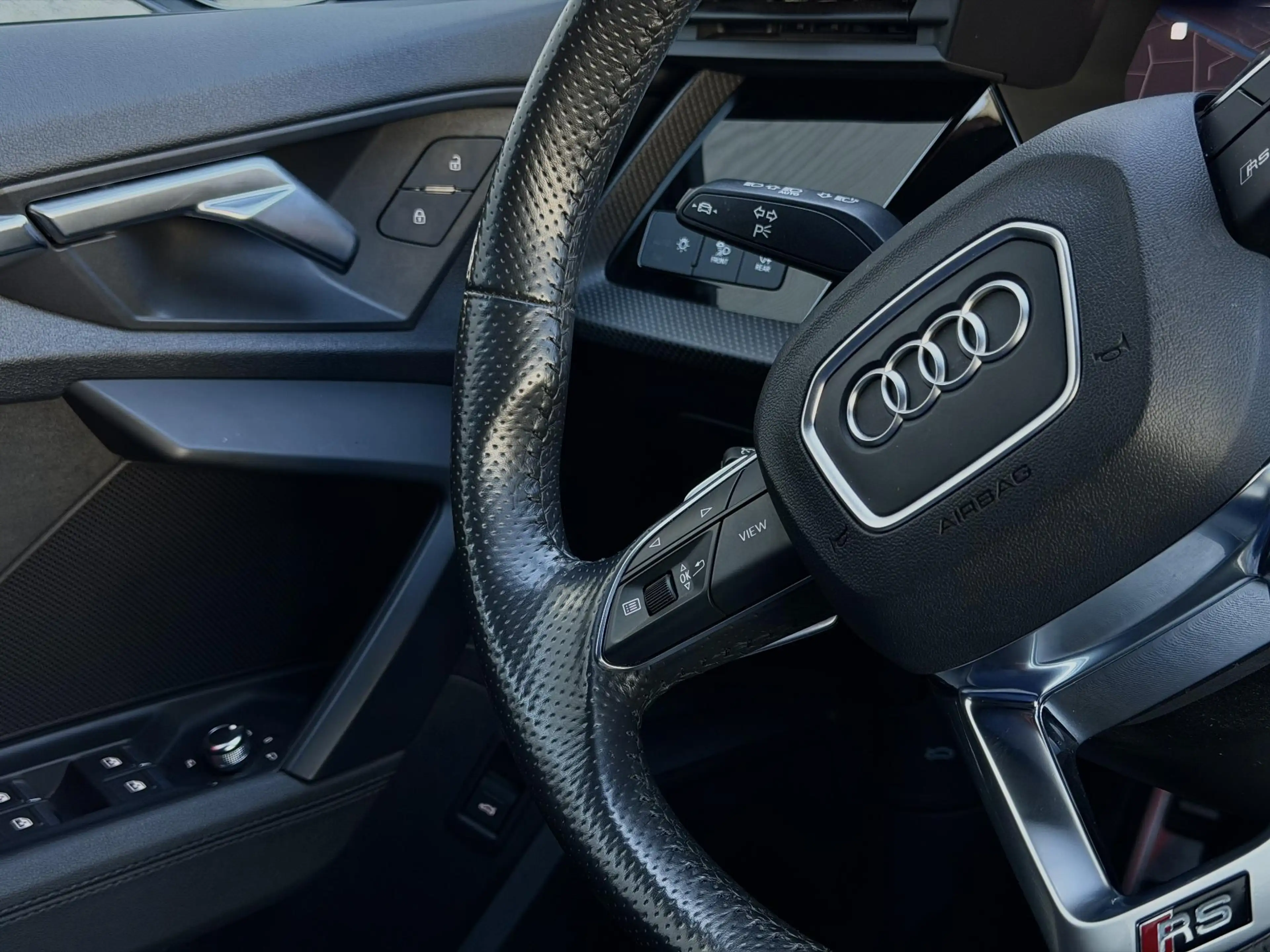 Audi RS3 A3 Sportback 2.5 TFSI quattro DYNAMIC CARBON PANO — photo 13