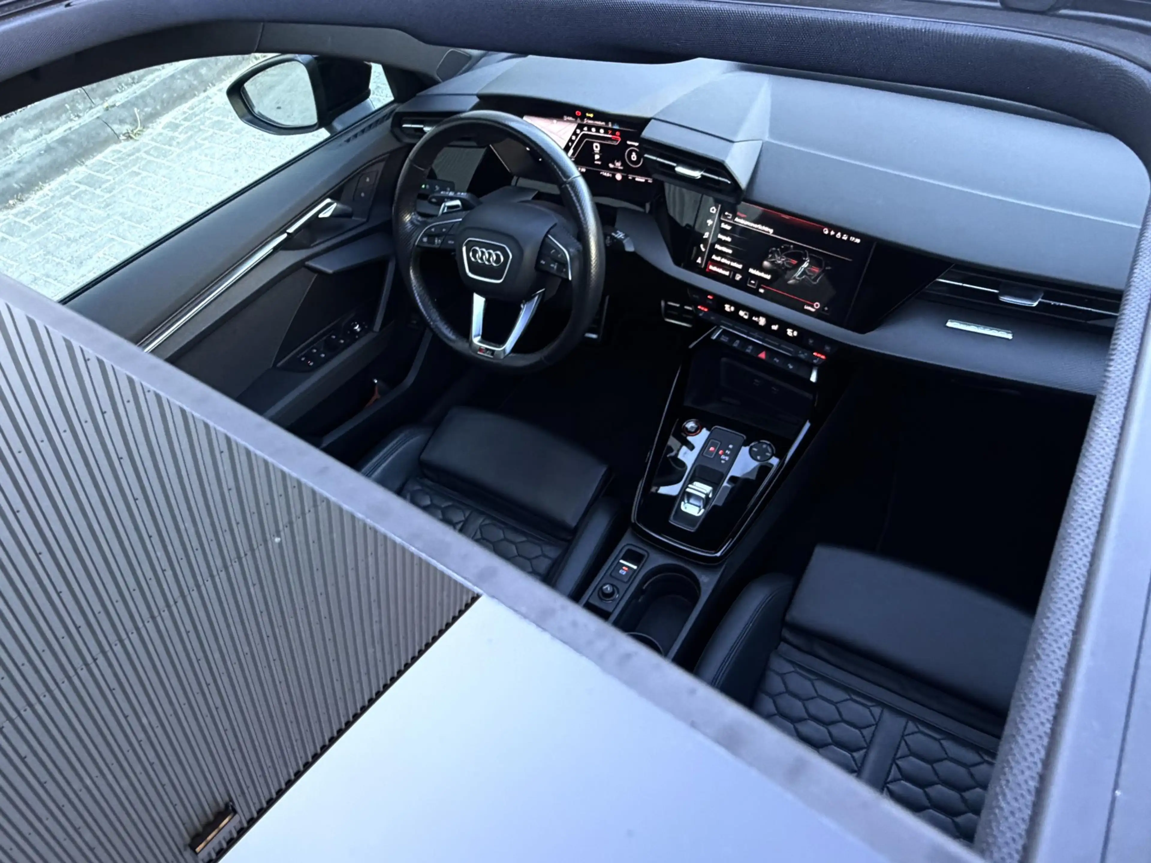Audi RS3 A3 Sportback 2.5 TFSI quattro DYNAMIC CARBON PANO — photo 5