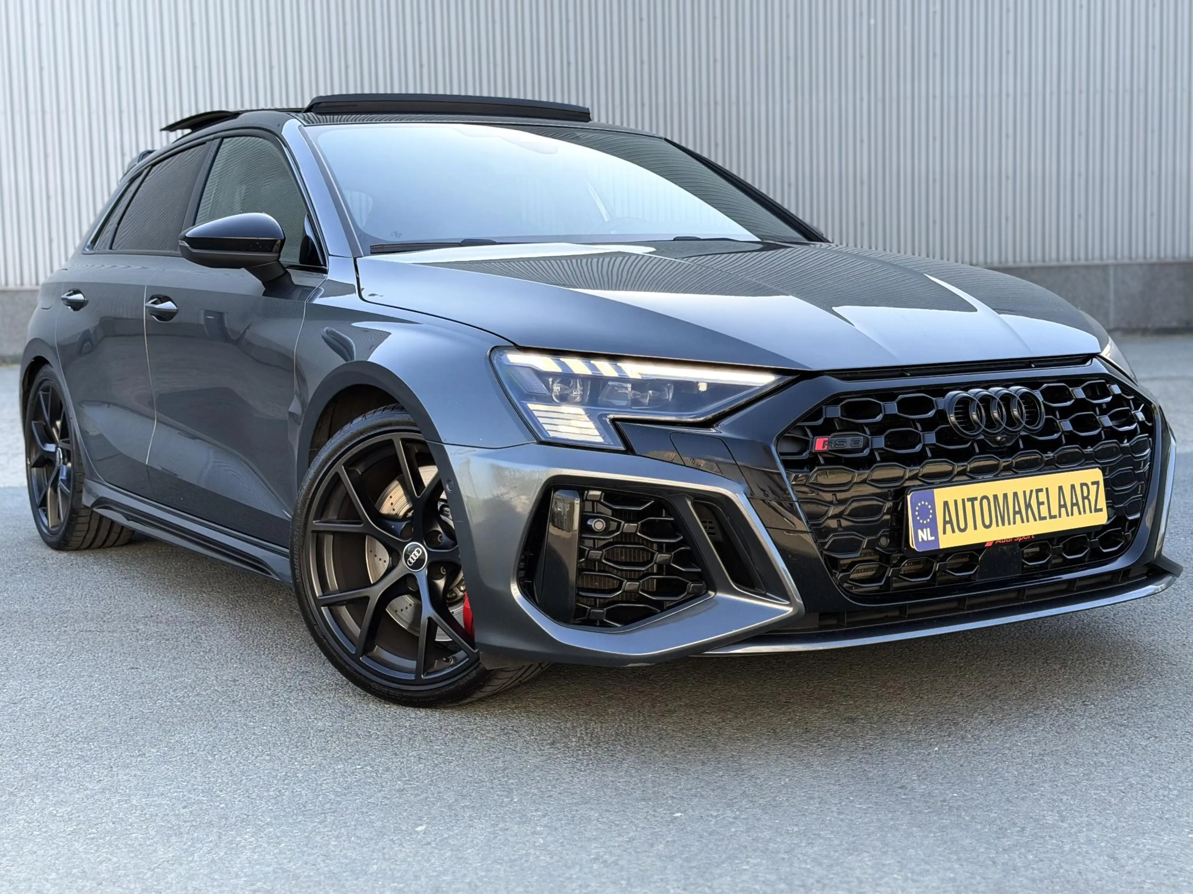 Audi RS3 A3 Sportback 2.5 TFSI quattro DYNAMIC CARBON PANO — photo 3