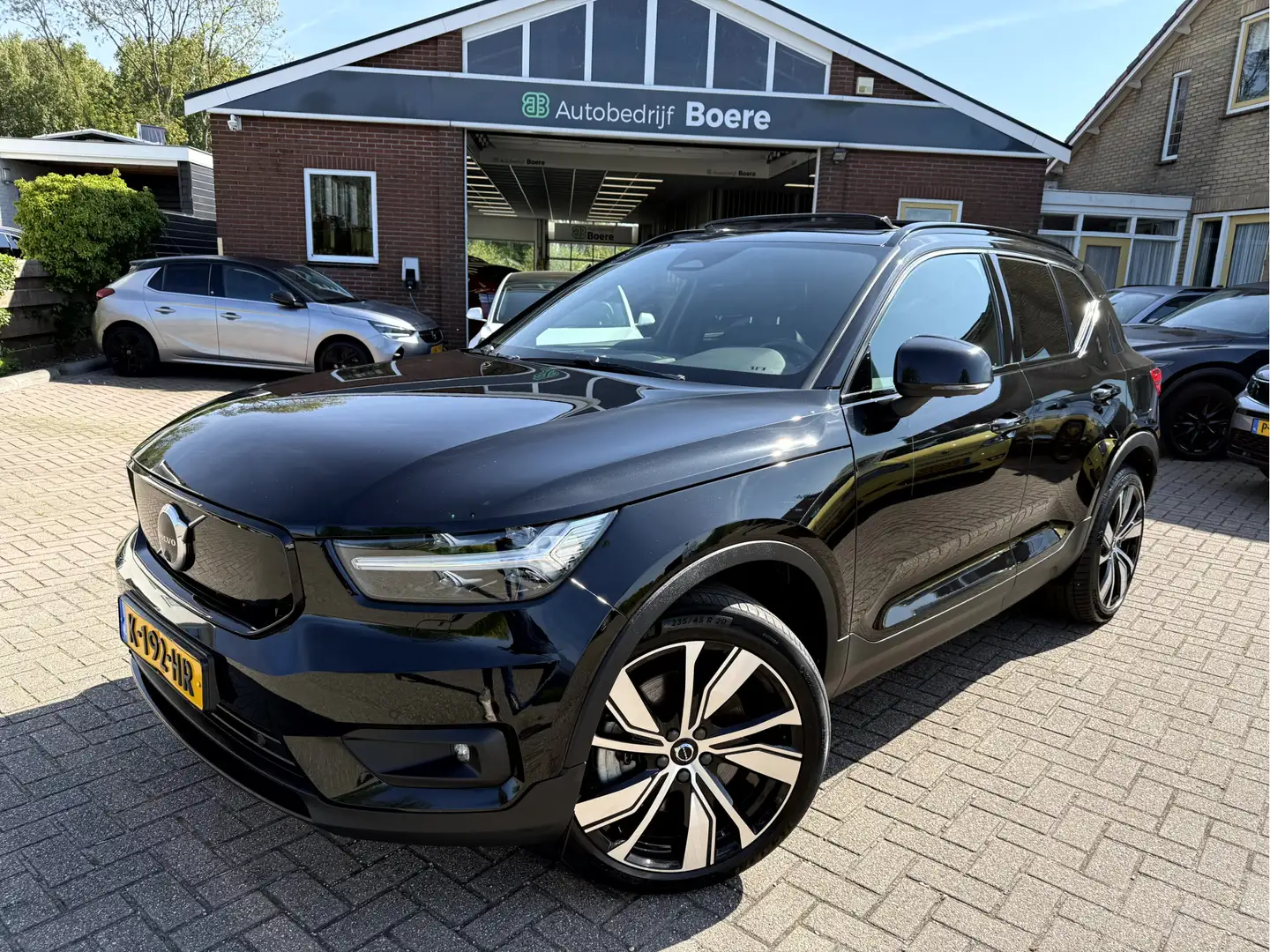 Volvo XC40 Recharge P8 AWD R-Design 20''Lmv, Panoramadak, Har Noir - 1