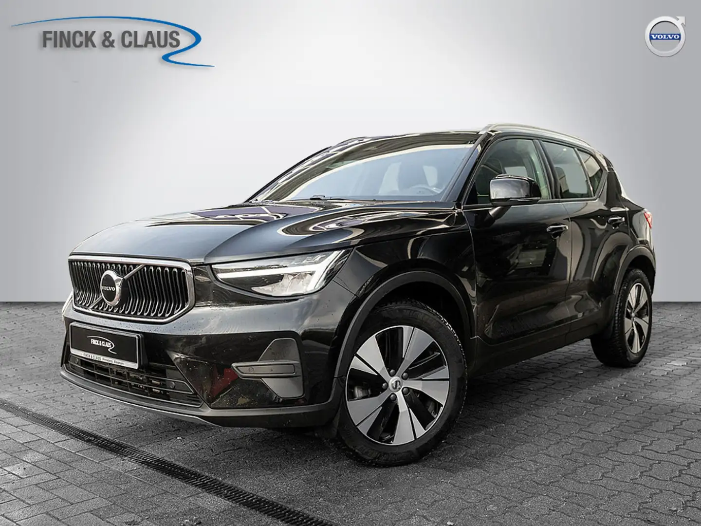 Volvo XC40 B3 Core Schwarz - 1
