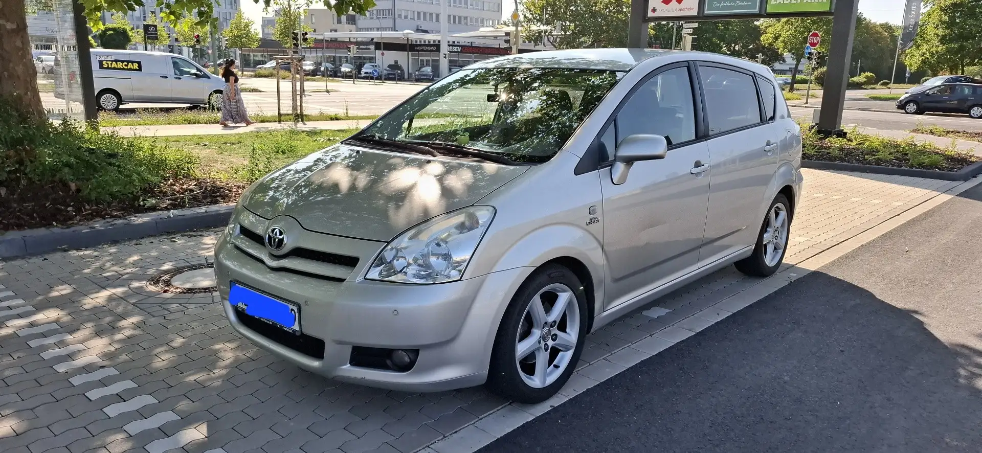Toyota Corolla Verso 2.2 - 1