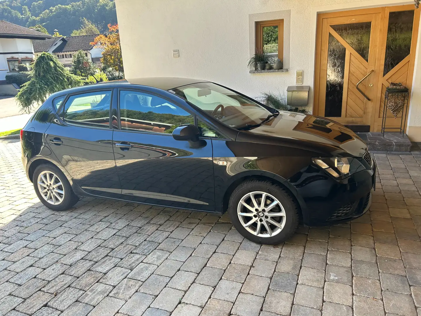 SEAT Ibiza Ibiza 1,2 TSI Style Limited Schwarz - 1