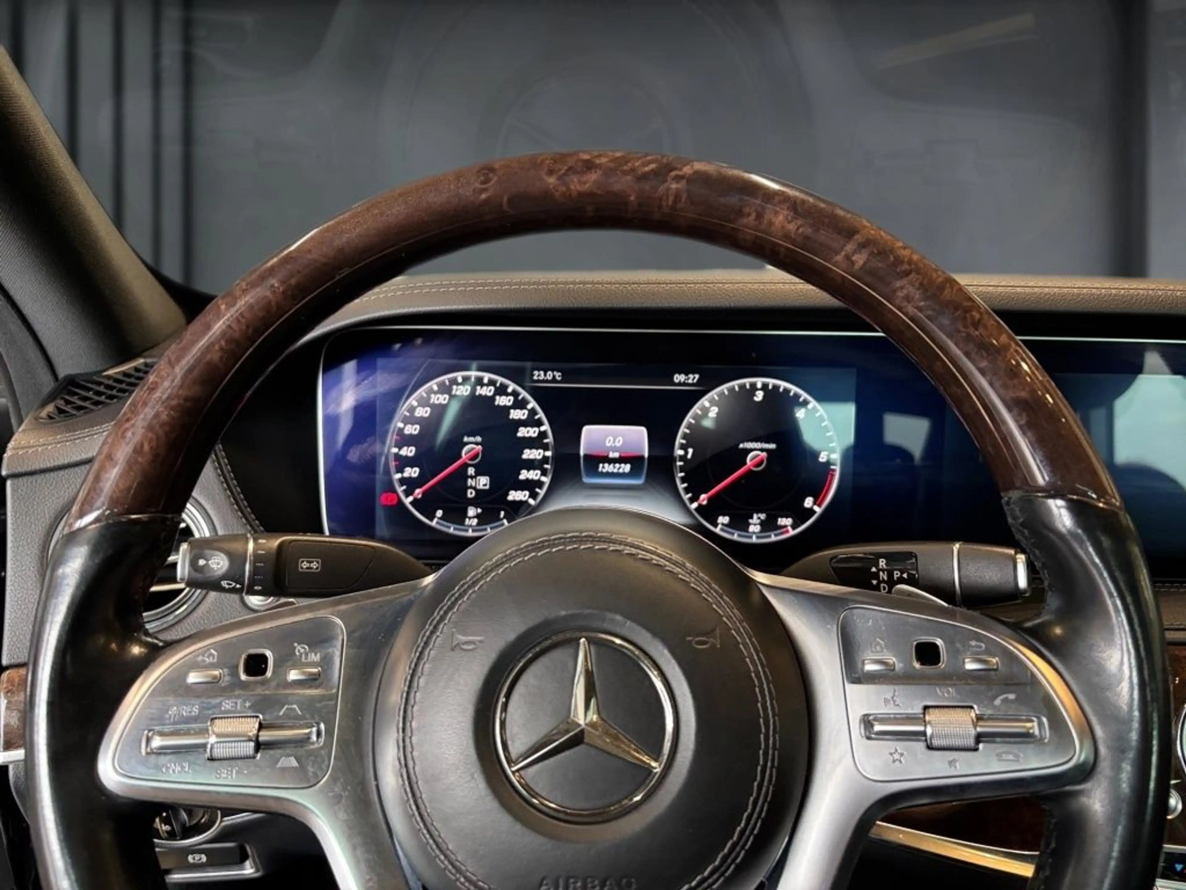 Mercedes-Benz S 400 d 4M PANO+HUD+BURM.+SITZKL.+AIRMATIC+SOFTC — photo 7