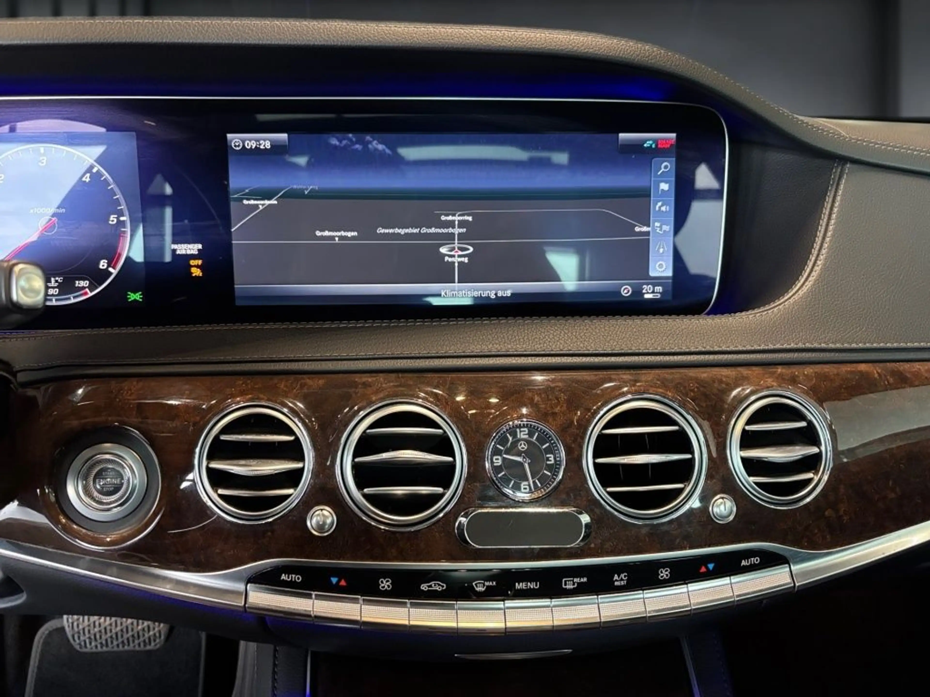 Mercedes-Benz S 400 d 4M PANO+HUD+BURM.+SITZKL.+AIRMATIC+SOFTC — photo 15