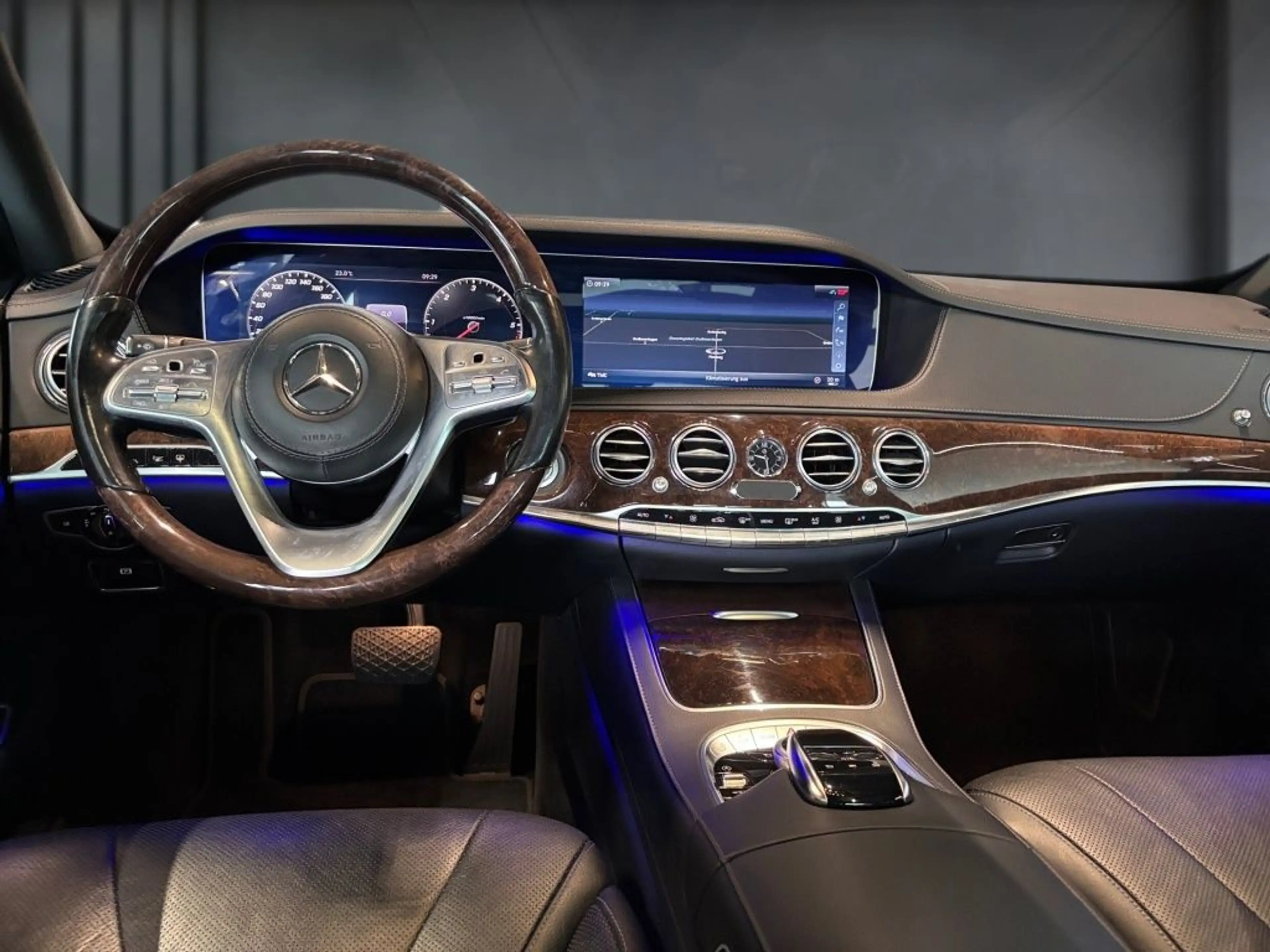 Mercedes-Benz S 400 d 4M PANO+HUD+BURM.+SITZKL.+AIRMATIC+SOFTC — photo 14