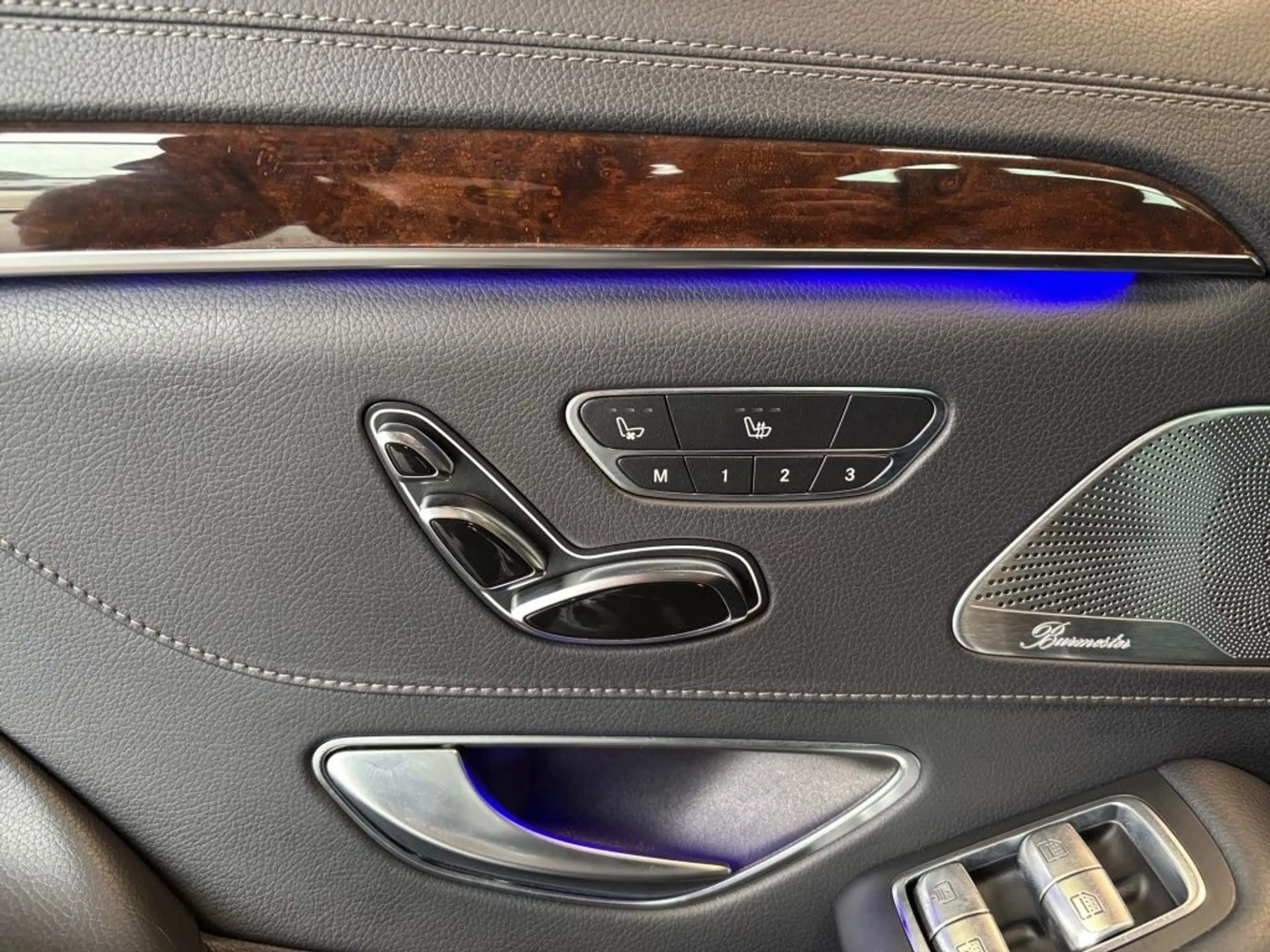 Mercedes-Benz S 400 d 4M PANO+HUD+BURM.+SITZKL.+AIRMATIC+SOFTC — photo 3