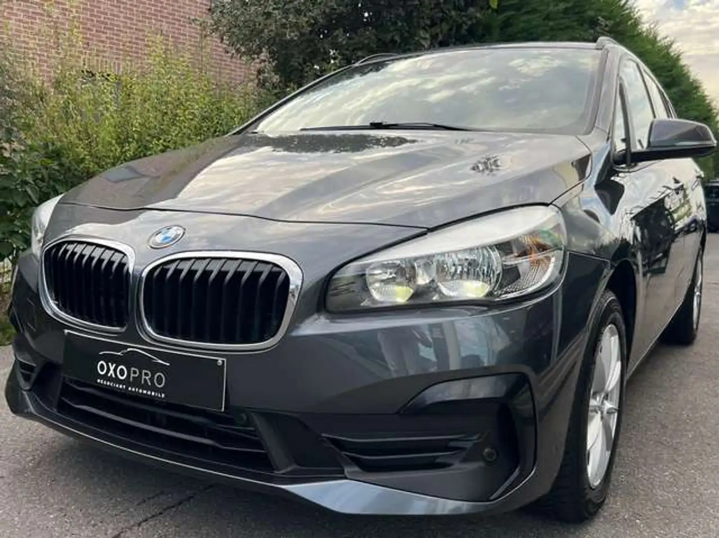 BMW 216 D Gran Tourer 116CV / Gps / Clim Auto / Cruise / PDC Arrière & Avant / KeyLess / 7.017€ HTVA / Euro 6de / PRIX EMPORTER Grau - 2