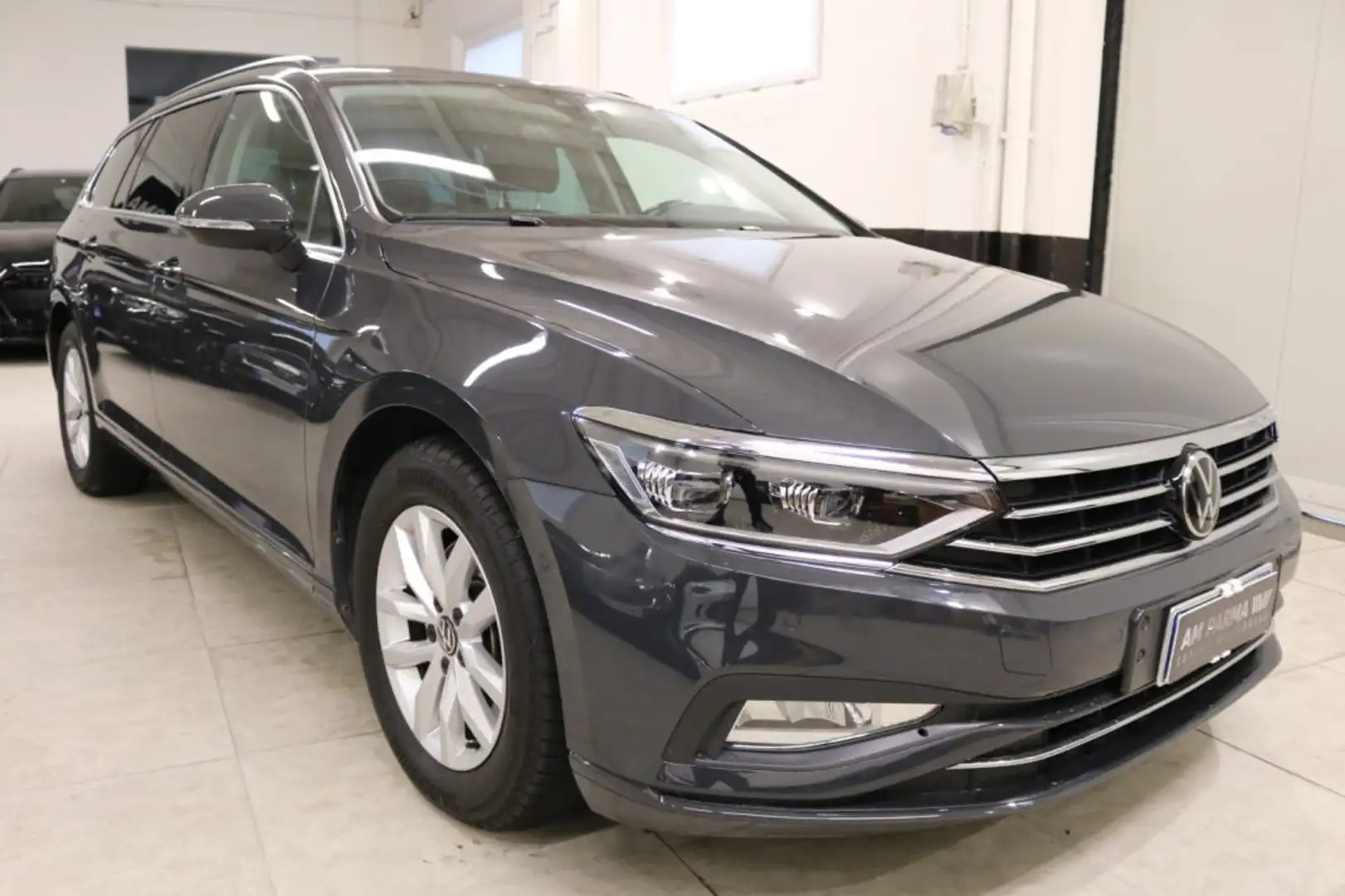 Volkswagen Passat Variant 2.0 TDI SCR EVO DSG Executive "KM CERTIFICATI" Nero - 1