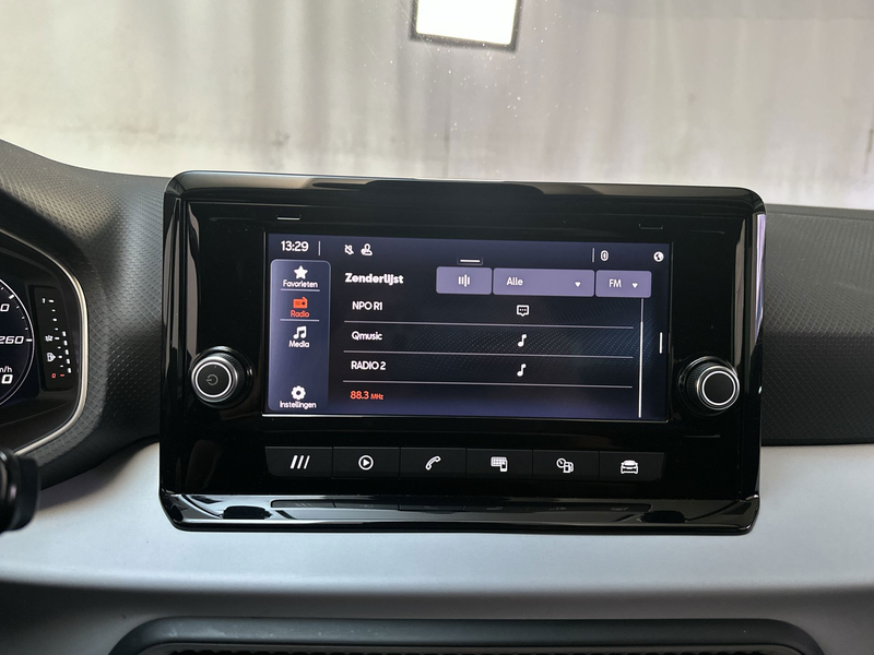 SEAT Ibiza 1.0 EcoTSI Style Business Connect Parkeersensoren — photo 9