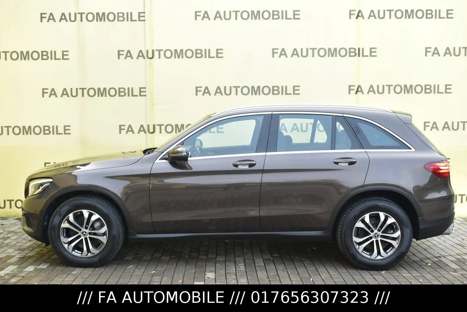 Mercedes-Benz GLC 250 d 4Matic/LEDER/LED/PDC/NAVI/SHZ/ALU/AHK/ - 2