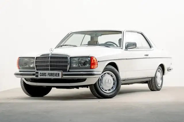 Mercedes-Benz 230 | Coupe | Automaat | Schuifdak |