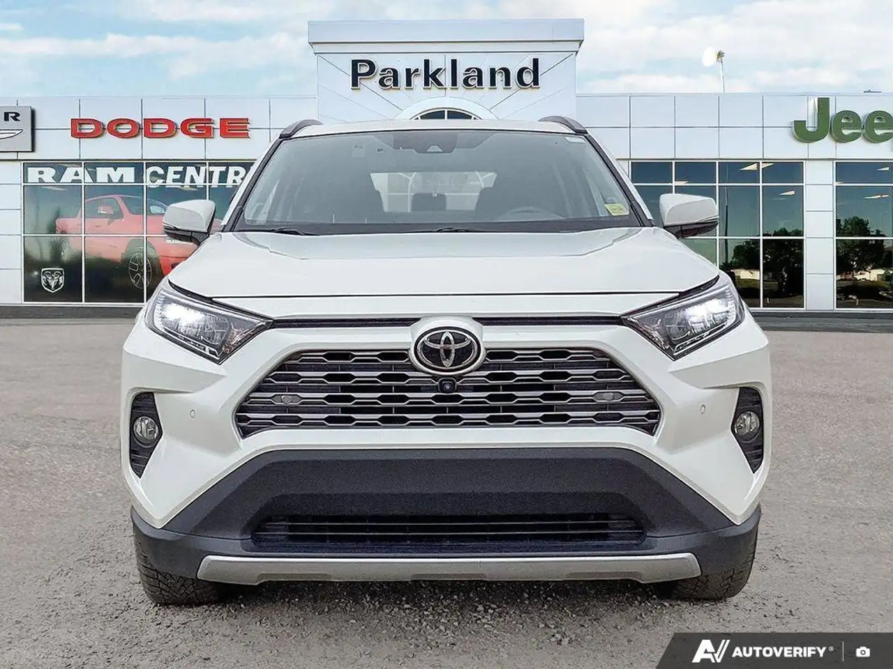 Toyota RAV 4 снимка Toyota RAV 4