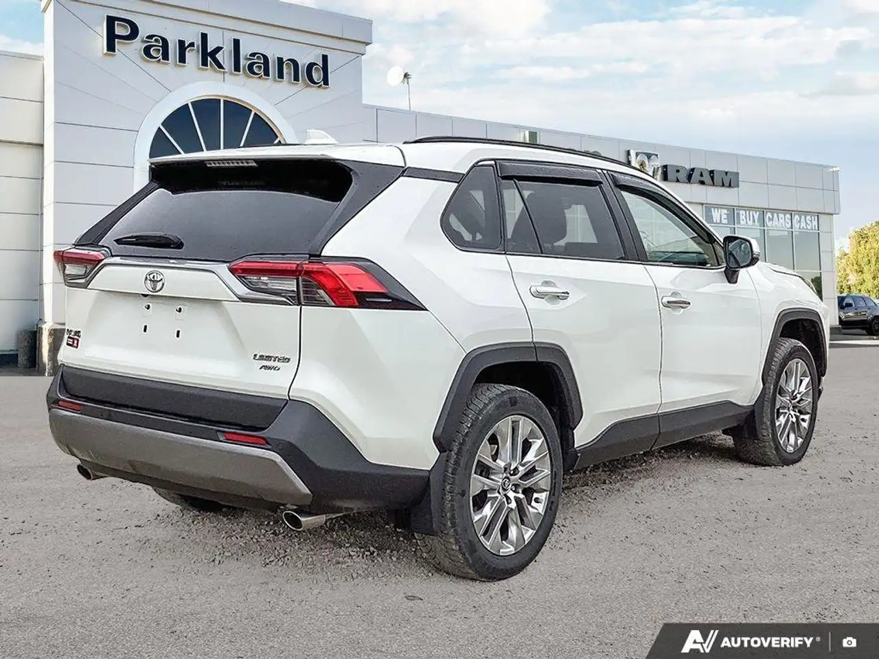 Toyota RAV 4 снимка Toyota RAV 4