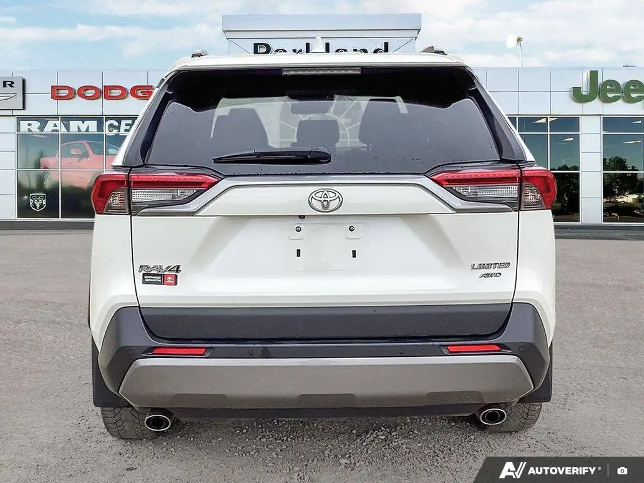 Toyota RAV 4 снимка Toyota RAV 4