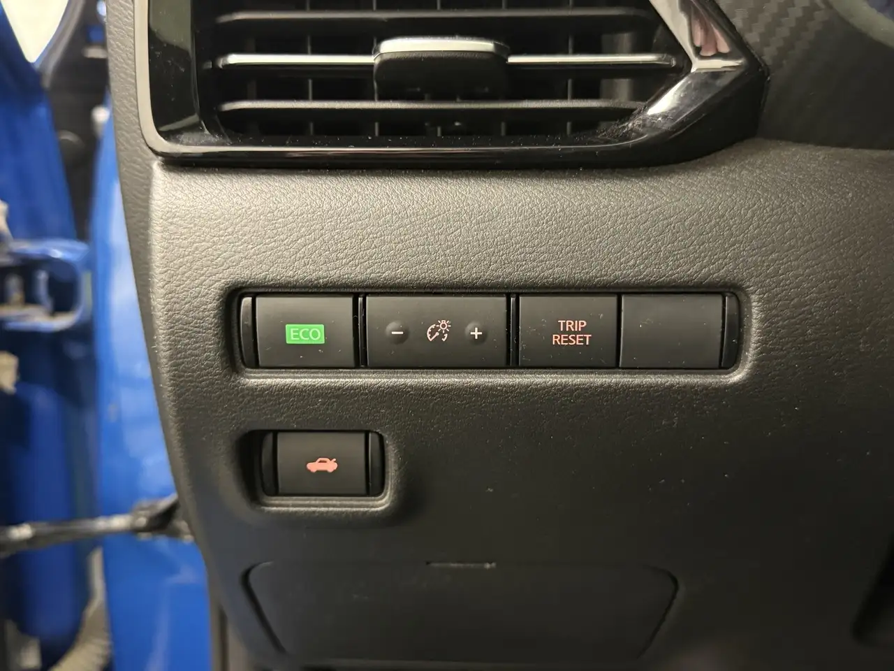 Nissan Sentra снимка Nissan Sentra