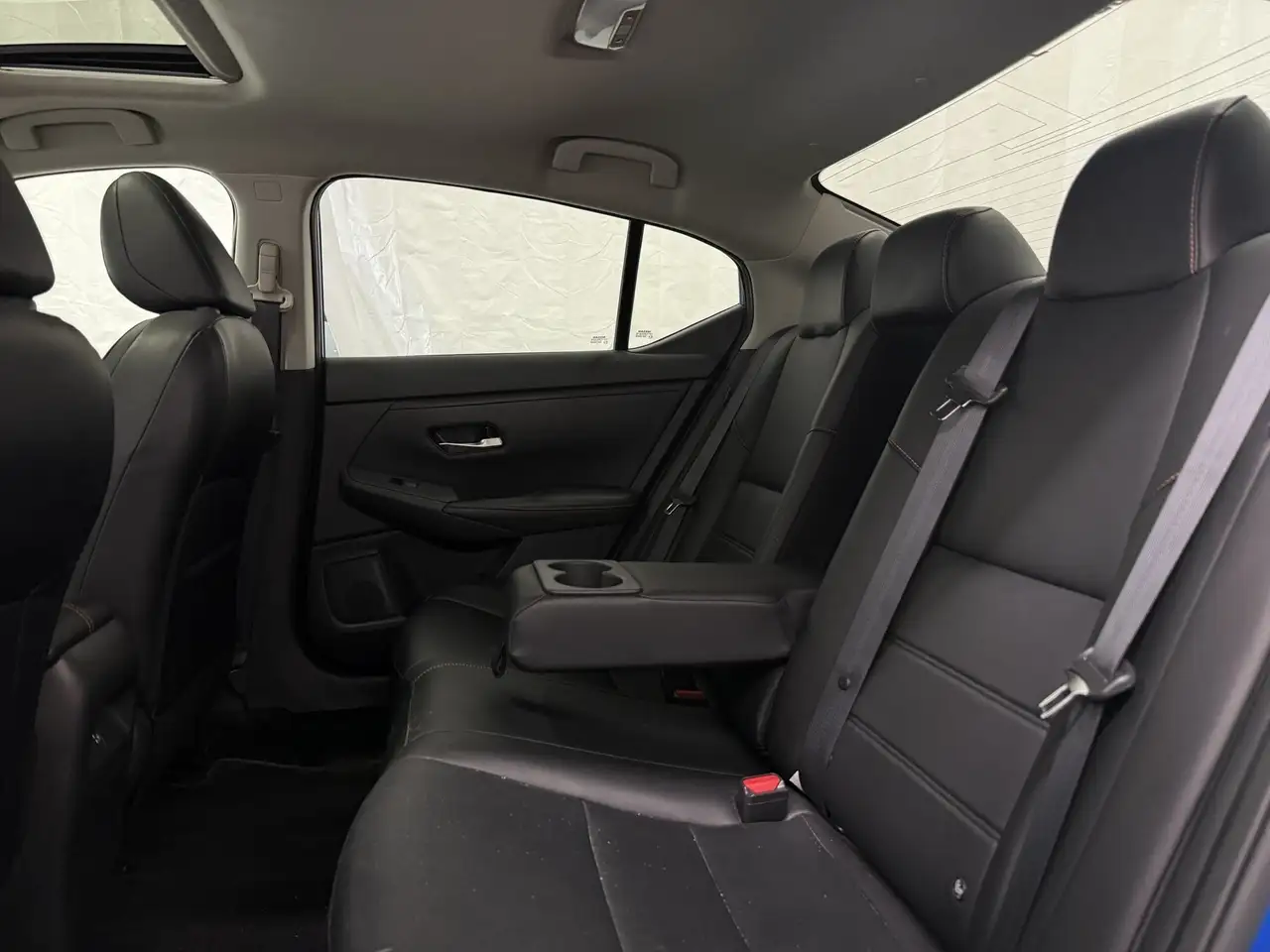Nissan Sentra снимка Nissan Sentra