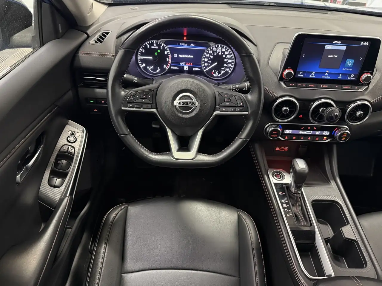Nissan Sentra снимка Nissan Sentra