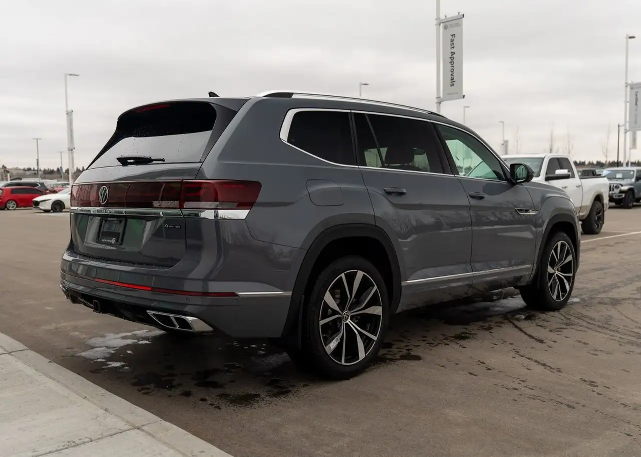 Volkswagen Atlas снимка Volkswagen Atlas