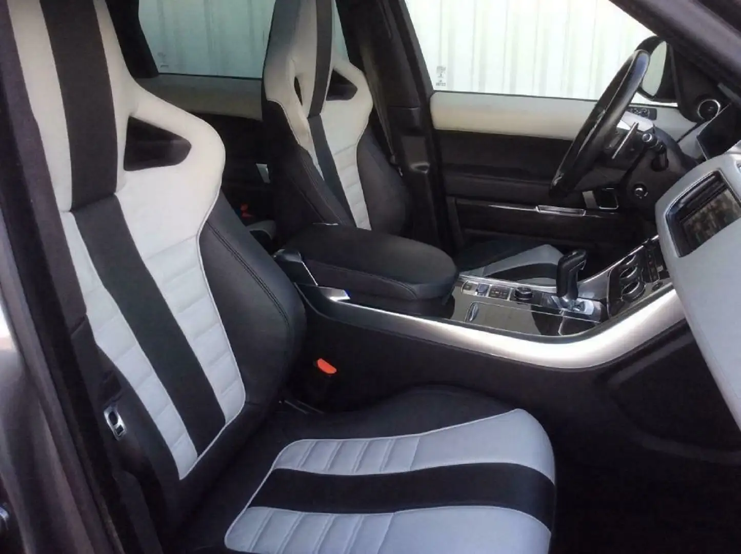 Land Rover Range Rover Sport Range Rover Sport 5.0 V8 SC. SVR551 pk Grijs - 2