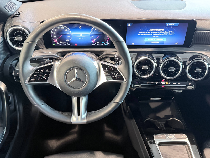 Mercedes-Benz CLA 180 CLA 180 Business Line — photo 10