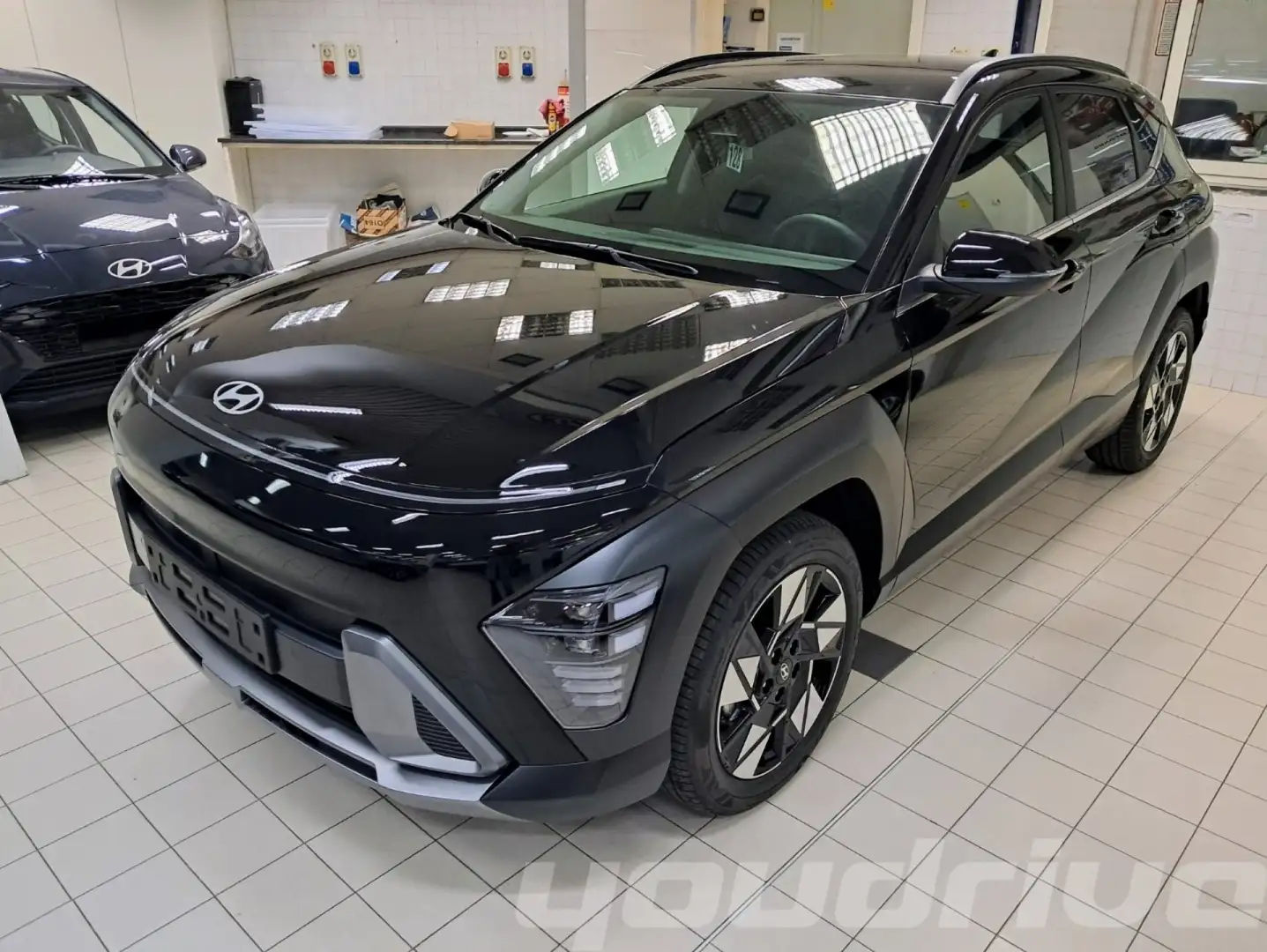 Hyundai KONA HEV 1.6 DCT XTech KM0 Schwarz - 2