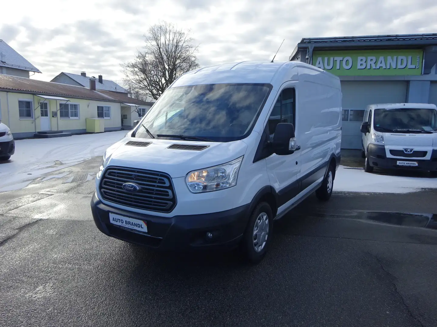 Ford Transit 350 L2 Trend Klima AHK Tempomat TÜV 11/27 Weiß - 1