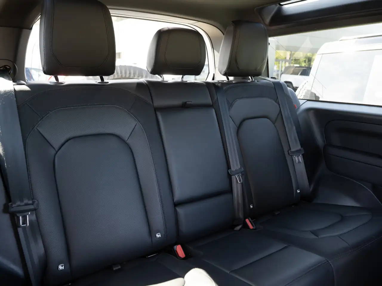 Land Rover Defender 90 X-Dynamic SE ACC LED AHK LEDER, миниатюра 28