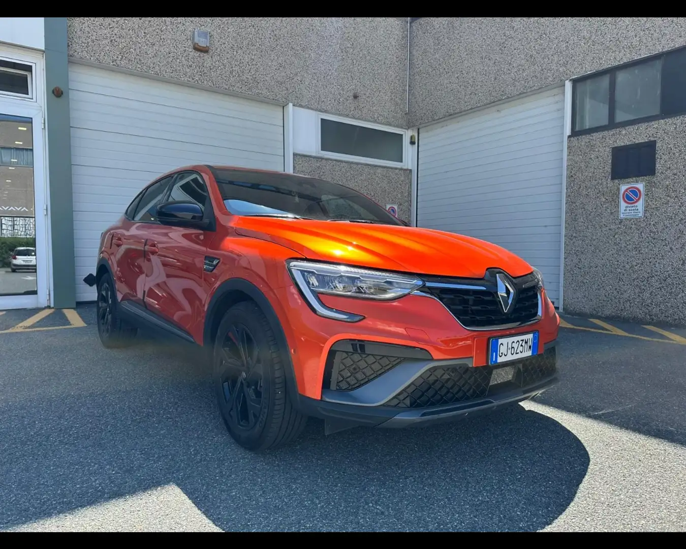 Renault Arkana 1.6 E-TECH FULL HYBRID R.S. LINE FAST TRACK Arancione - 1
