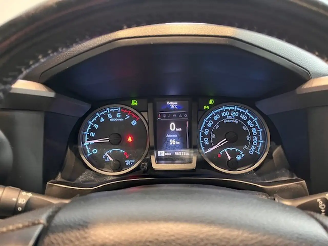 Toyota Tacoma снимка Toyota Tacoma