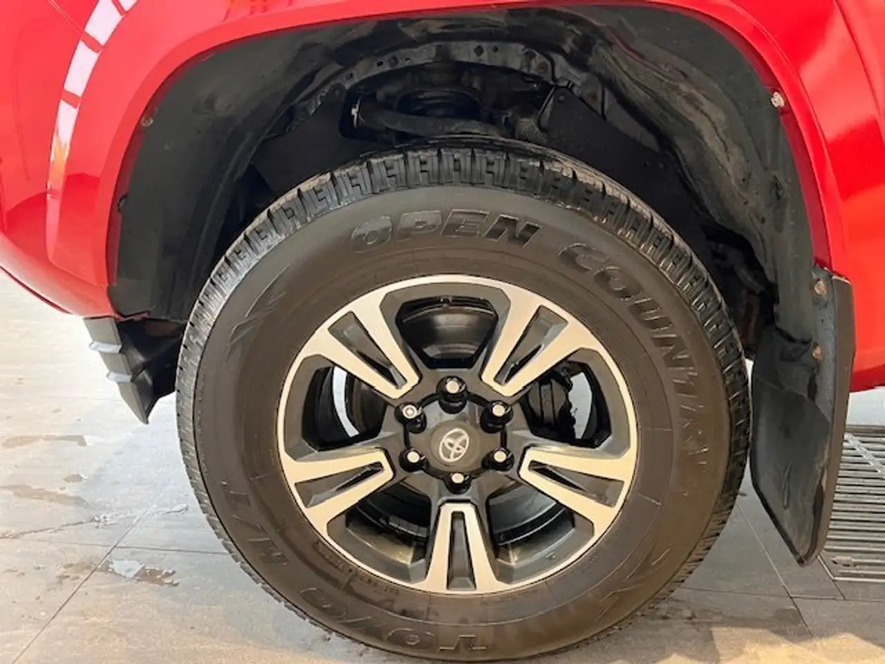 Toyota Tacoma снимка Toyota Tacoma