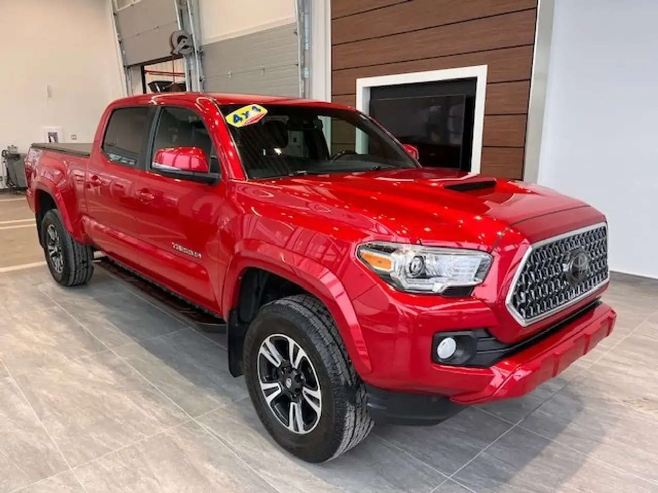 Toyota Tacoma снимка Toyota Tacoma