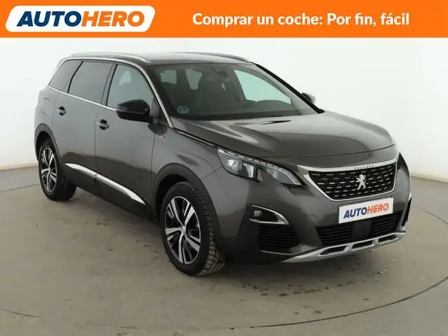 Peugeot 5008 view 8