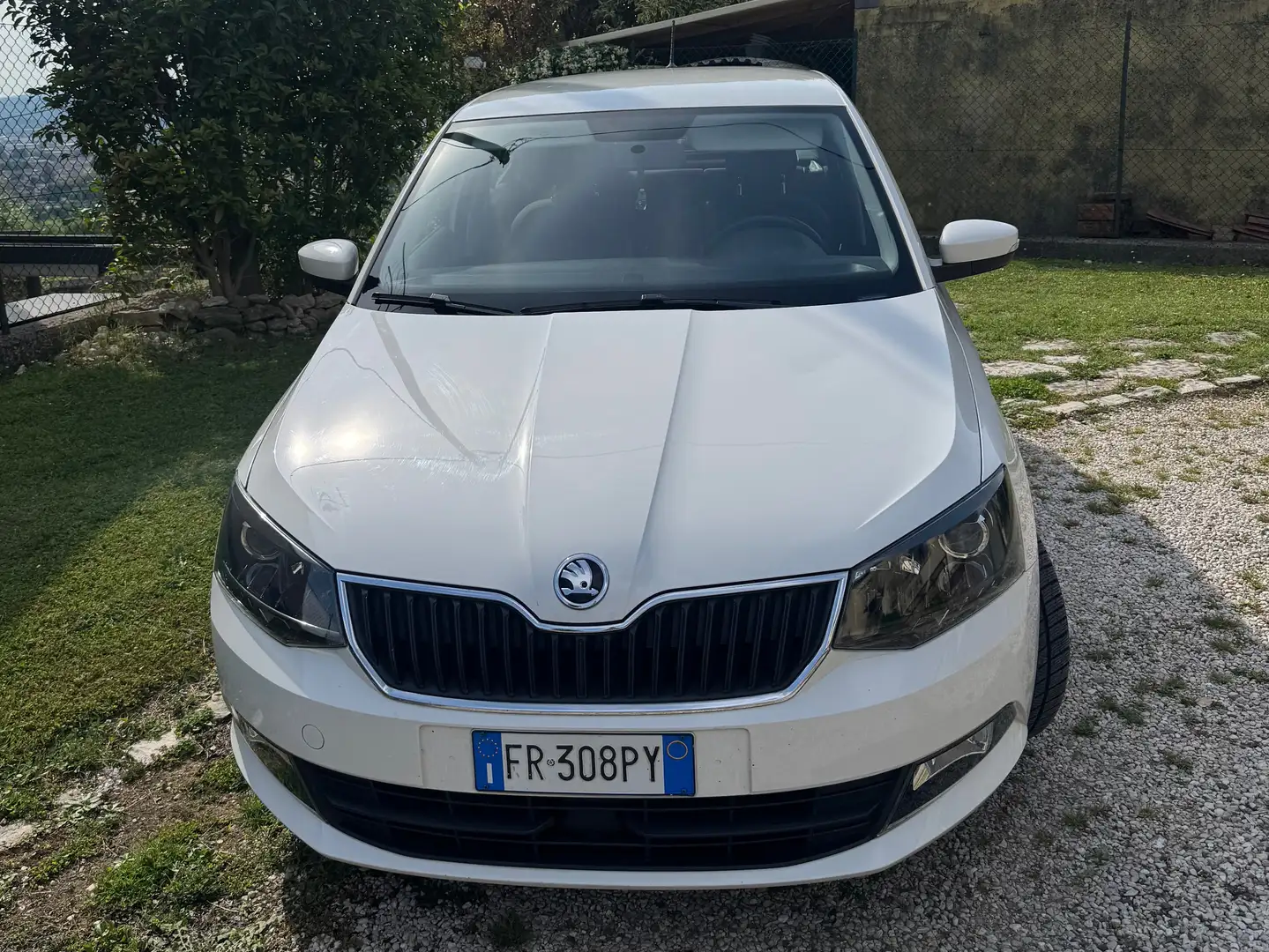Skoda Fabia Fabia III 2018 1.4 tdi Amb. 75cv Autocarro N1 - 2