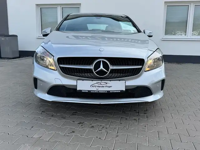 Mercedes-Benz A view 4