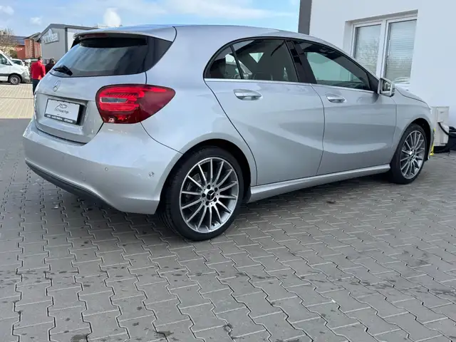 Mercedes-Benz A view 6