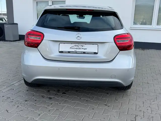 Mercedes-Benz A view 7