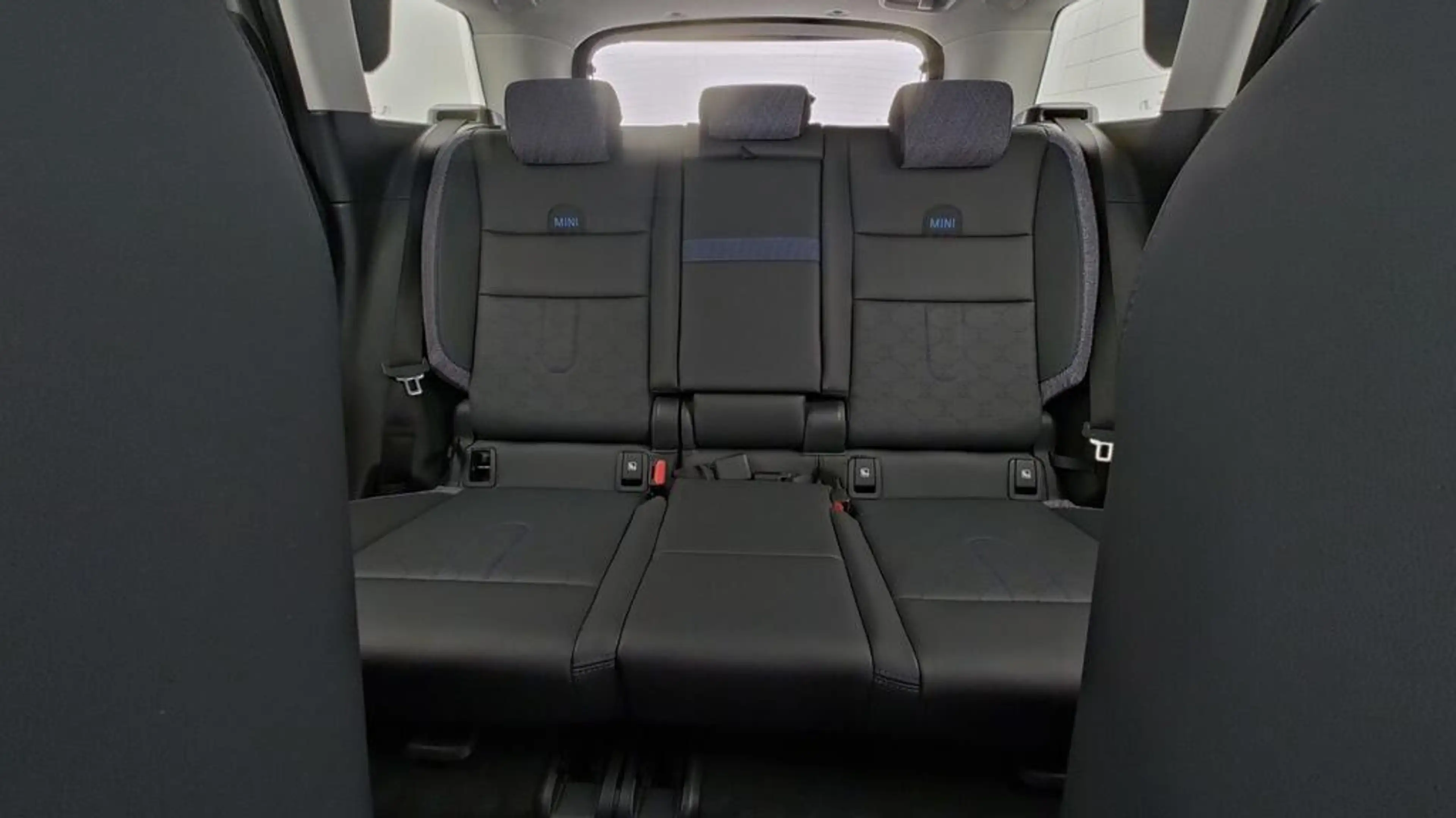 MINI Countryman C Classic Trim — photo 25