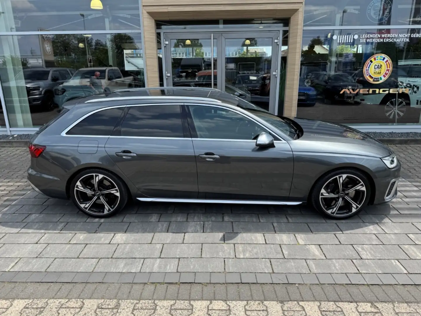 Audi S4 Avant 3.0 TDI quattro S-Sitze-B&O-Business-HUD-MMI Šedá - 1