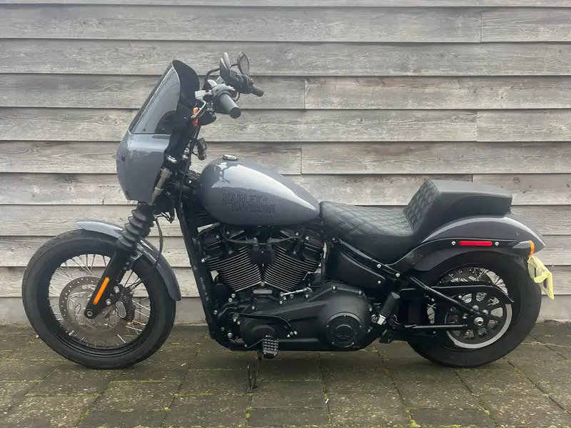 Harley-Davidson Street Bob - foto 8